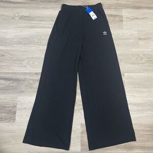 BNWT Adidas essentials black wide leg pants size S